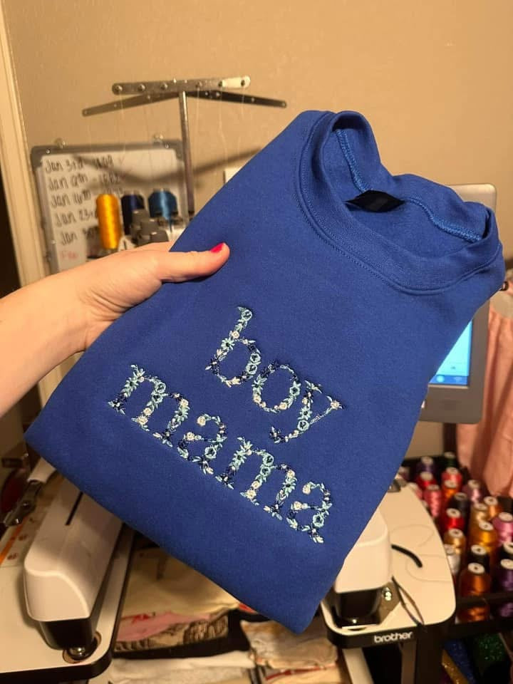 Boy mama floral blues crew